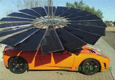 能折叠的太阳能移动充电器 
